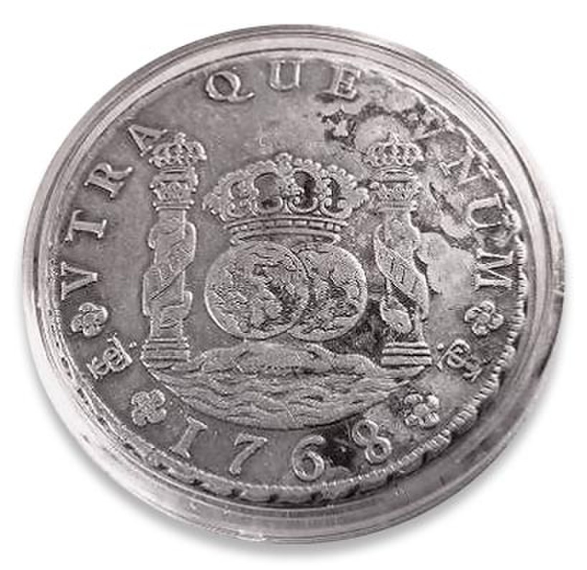 Spanish silver eight-real or peso coin from 1768, featuring two crowned globes flanked by crowned pillars with banners, and the date "1768" at the bottom. The inscription "VTRA QUE VNUM" is visible around the edge.